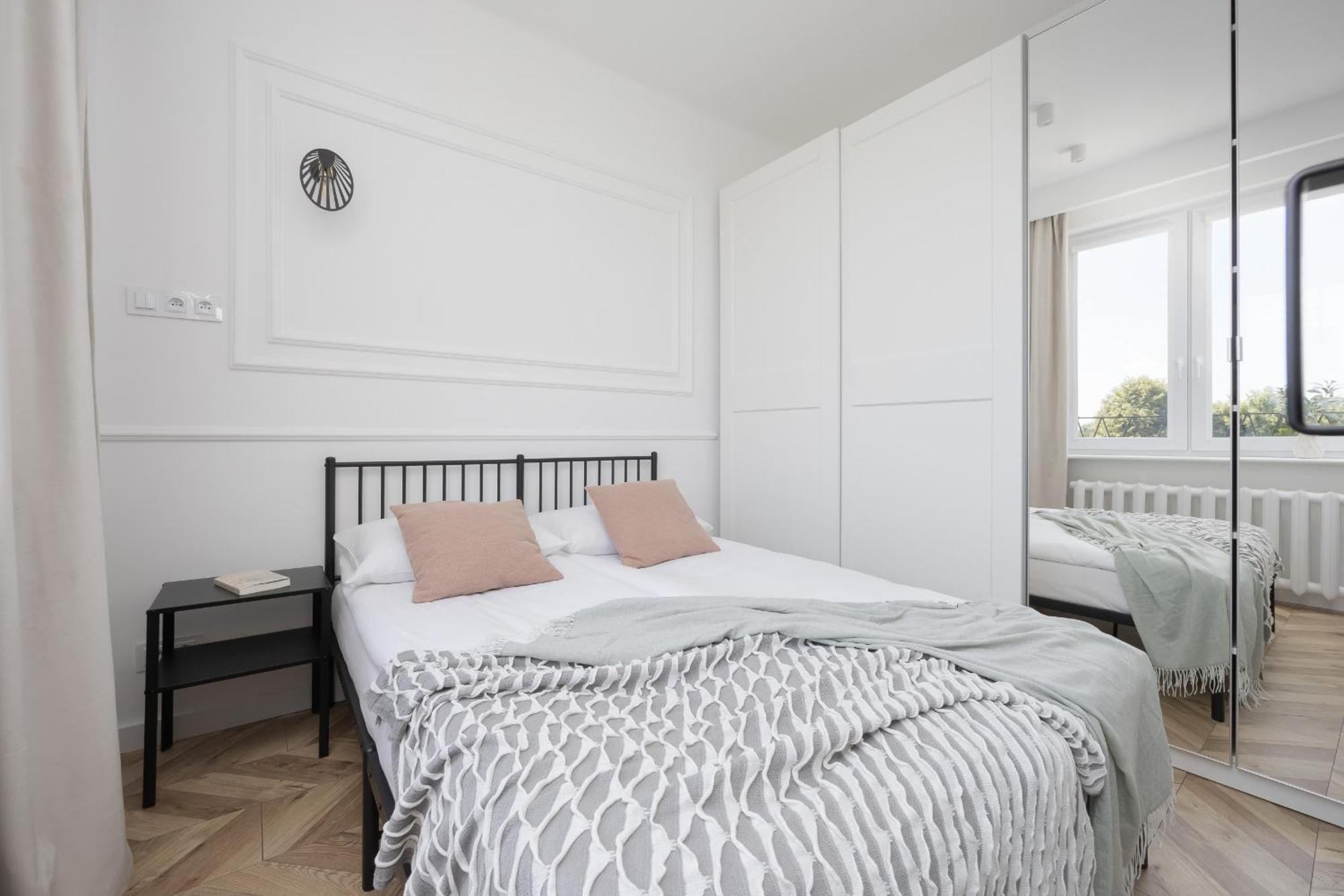 Elegancki Apartament Dla 4 Osob W Warszawie By Noclegi Renters Варшава Экстерьер фото
